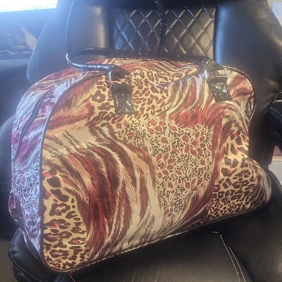 KATHY VAN ZEELAND Leopard Print Women's Travel Rolling Bag - Picture 2 of 16